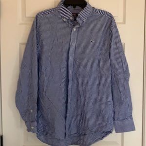 Vineyard Vines button up shirt